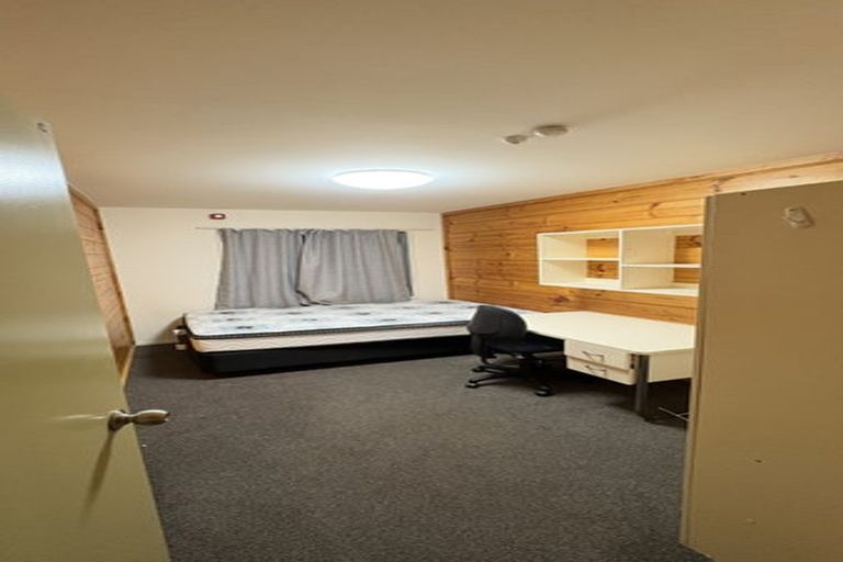 Photo of property in Drummond Street Flats, 9/19 Drummond Street, Mount Cook, Wellington, 6021