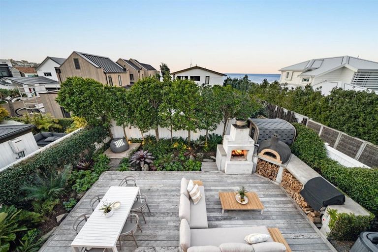Photo of property in 5 Holiday Road, Milford, Auckland, 0620