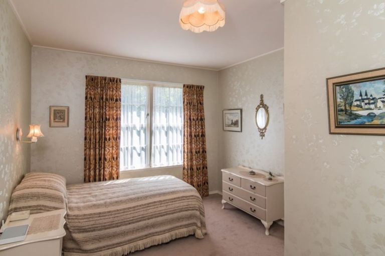 Photo of property in 6 Lethenty Way, Karori, Wellington, 6012