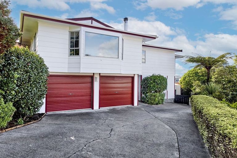 Photo of property in 4 Mclintock Street, Johnsonville, Wellington, 6037
