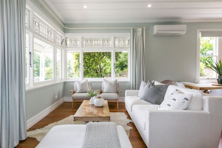 Photo of property in 5 Kowhai Road, Bluff Hill, Napier, 4110