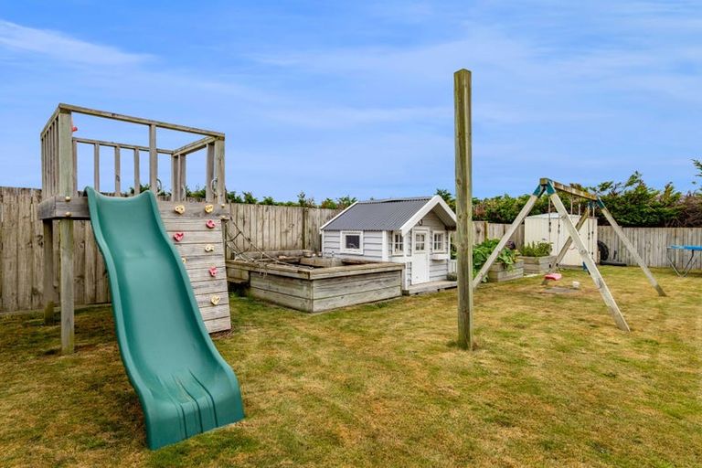 Photo of property in 4 Larlin Drive, Hawera, 4675