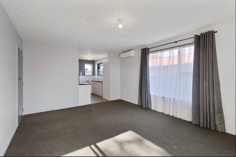 Photo of property in 4/581 Gloucester Street, Linwood, Christchurch, 8011