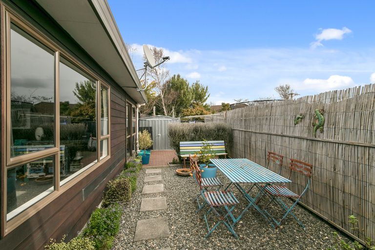 Photo of property in 53 Pohutukawa Street, Woburn, Lower Hutt, 5010