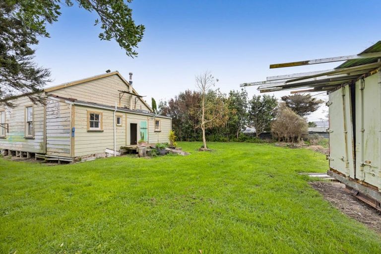 Photo of property in 53 Riemenschneider Street, Manaia, 4612