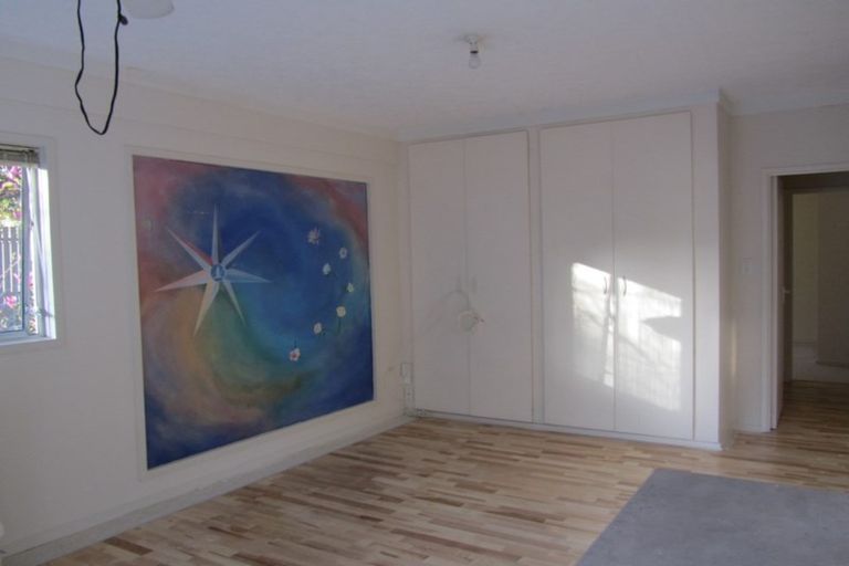 Photo of property in 1/36 Saddleback Rise, Murrays Bay, Auckland, 0630