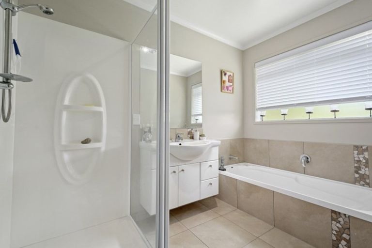 Photo of property in 20 Falcon Drive, Welcome Bay, Tauranga, 3112