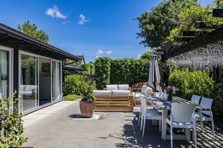 Photo of property in 33 Lynfield Avenue, Ilam, Christchurch, 8041