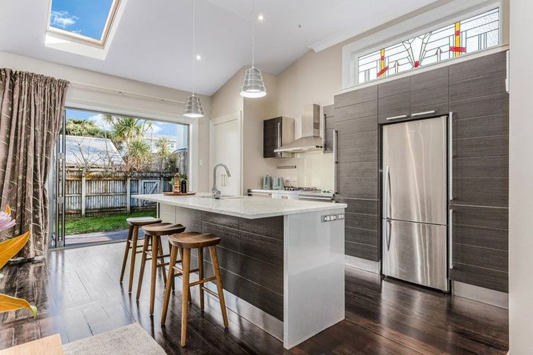 Photo of property in 160 Daniell Street, Newtown, Wellington, 6021