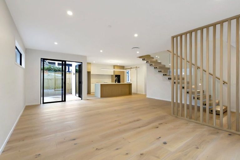 Photo of property in 8b Maire Street, Woburn, Lower Hutt, 5010