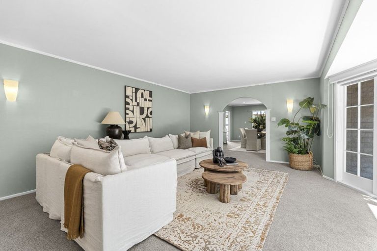 Photo of property in 76a Mangorei Road, Strandon, New Plymouth, 4312