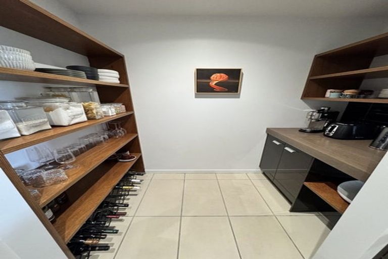 Photo of property in Piermont Apartments, 2b/82 Cable Street, Te Aro, Wellington, 6011