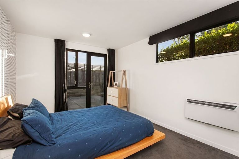 Photo of property in 2 Hammerton Lane, Heathcote Valley, Christchurch, 8022