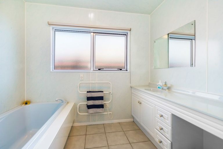 Photo of property in 10 Pohutukawa Place, Maunu, Whangarei, 0110