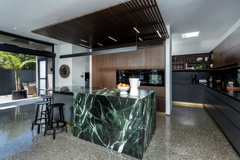 Photo of property in 11 Cheltenham Road, Devonport, Auckland, 0624