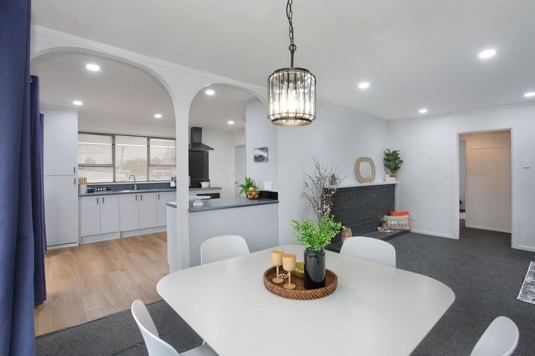 Photo of property in 14 Alexandra Street, Marton, 4710