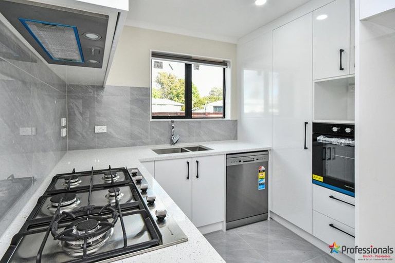 Photo of property in 4a Romney Place, Manurewa, Auckland, 2102