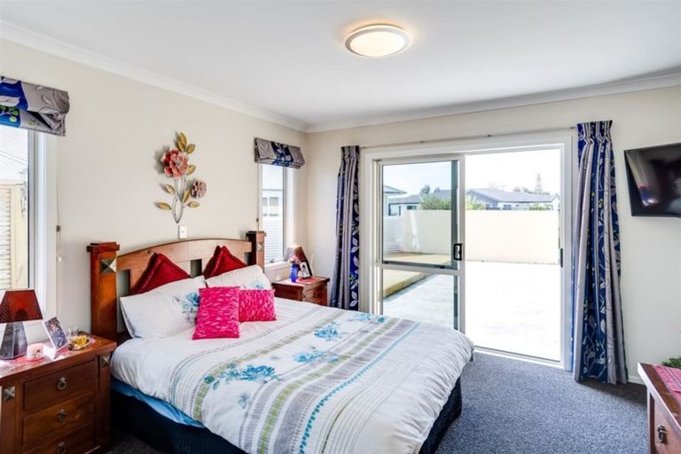 Photo of property in 79 Mcelwee Street, Jervoistown, Napier, 4112