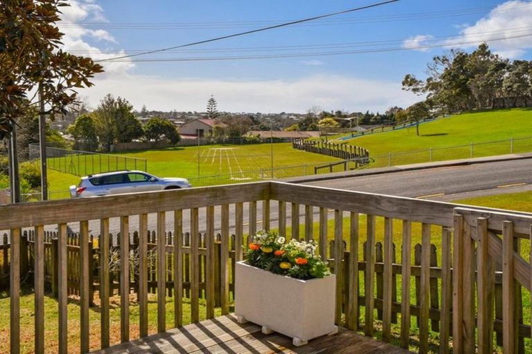 Photo of property in 1/8 Alexander Avenue, Torbay, Auckland, 0630