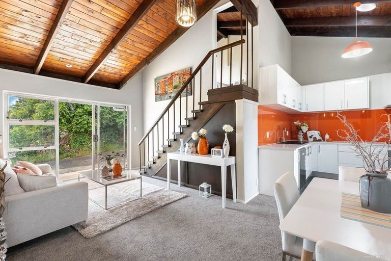 Photo of property in 3/23 Craigbank Avenue, New Lynn, Auckland, 0600