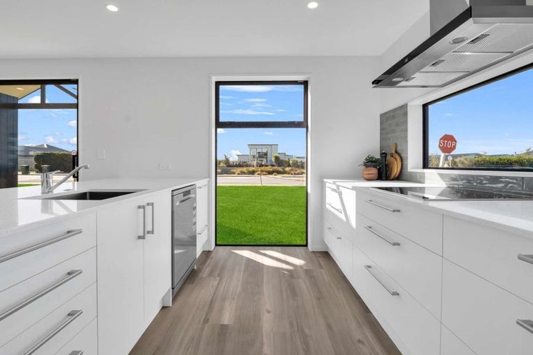 Photo of property in 2 Dynes Road, Rolleston, 7615