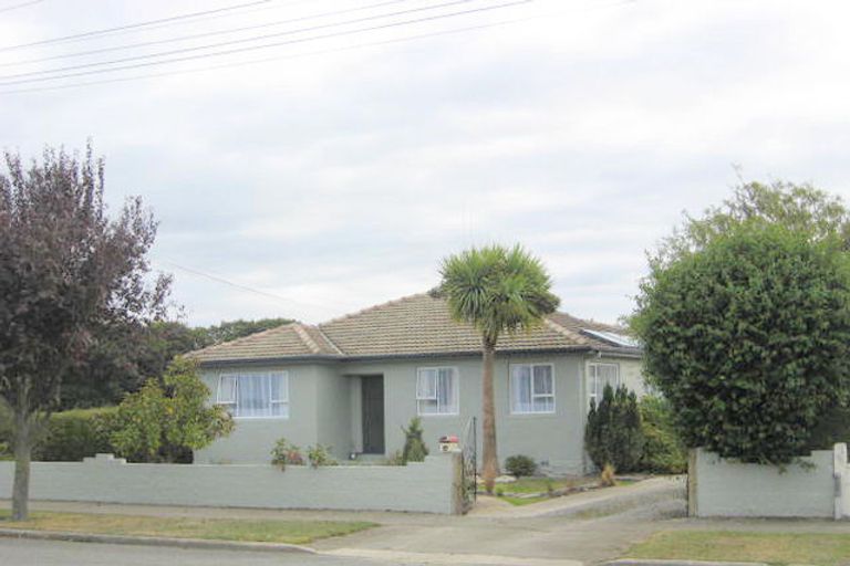 Photo of property in 76 Awamoa Road, Holmes Hill, Oamaru, 9401