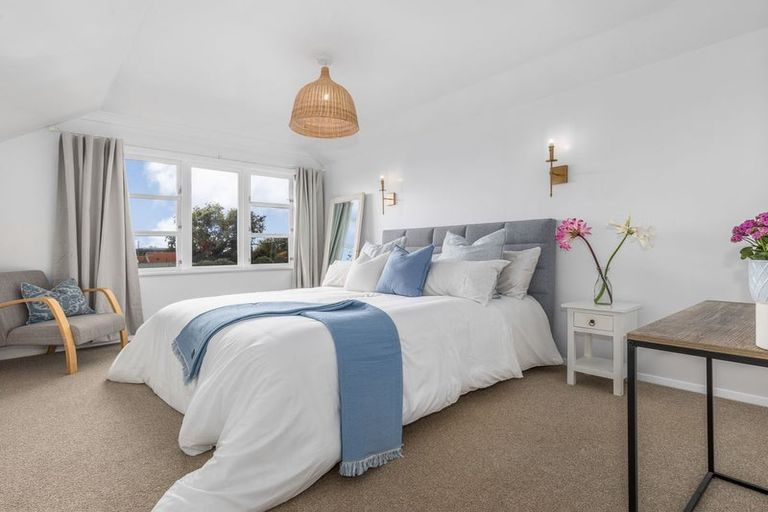 Photo of property in 14 Duke Street, Levin, 5510