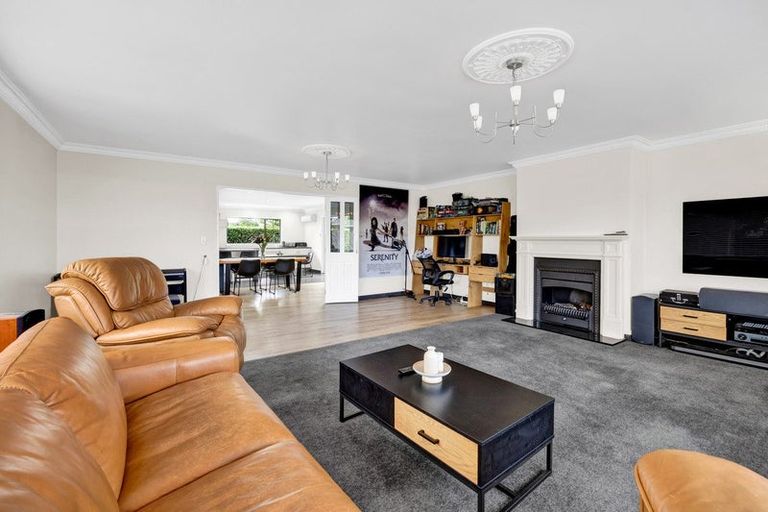 Photo of property in 74 Rata Street, Hawera, 4610