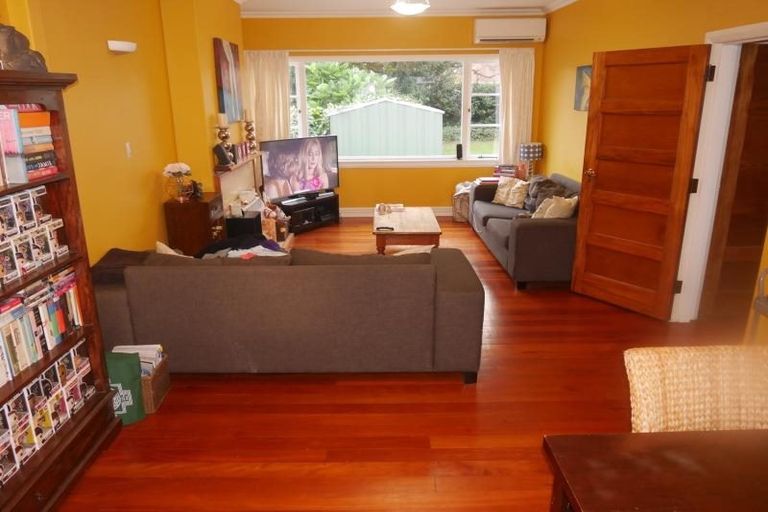 Photo of property in 39 Thornycroft Avenue, Epuni, Lower Hutt, 5011