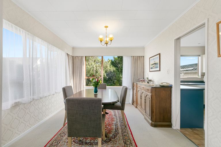 Photo of property in 13a Norton Park Avenue, Fairfield, Lower Hutt, 5011
