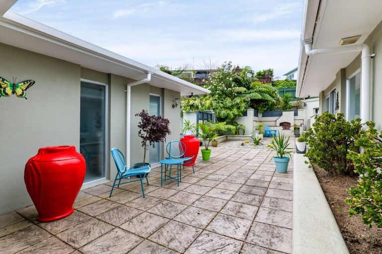 Photo of property in 172a Mangorei Road, Merrilands, New Plymouth, 4312