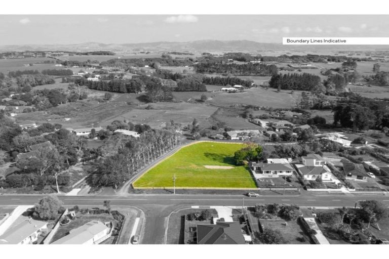 Photo of property in 25 Colombo Road, Waiuku, 2123