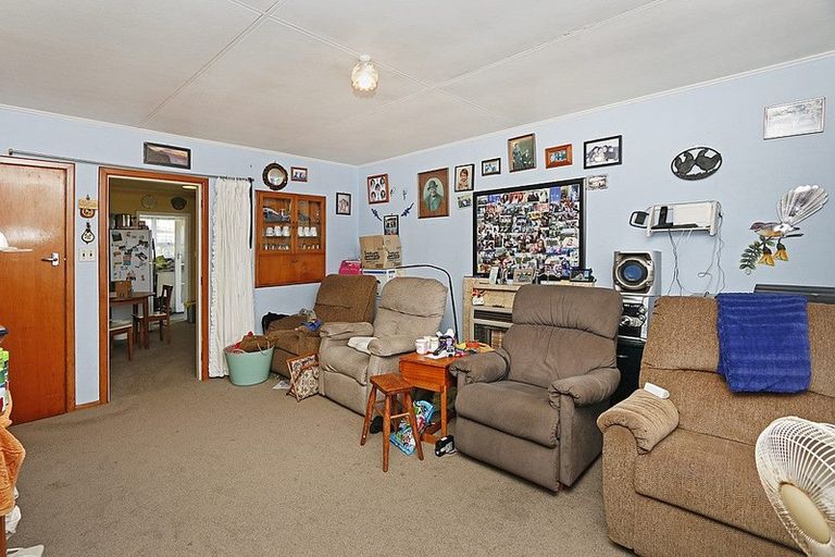 Photo of property in 188 Tasman Street, Opunake, 4616