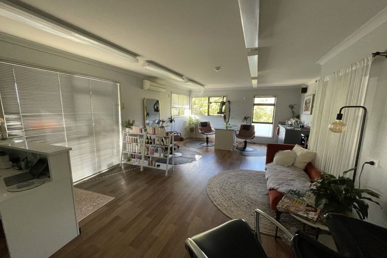 Photo of property in 25a Church Road, Taradale, Napier, 4112