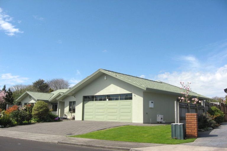 Photo of property in 1 Royal Heights, Glen Avon, New Plymouth, 4312