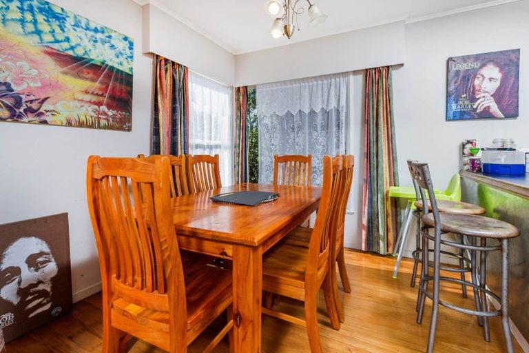 Photo of property in 450 Don Buck Road, Massey, Auckland, 0614