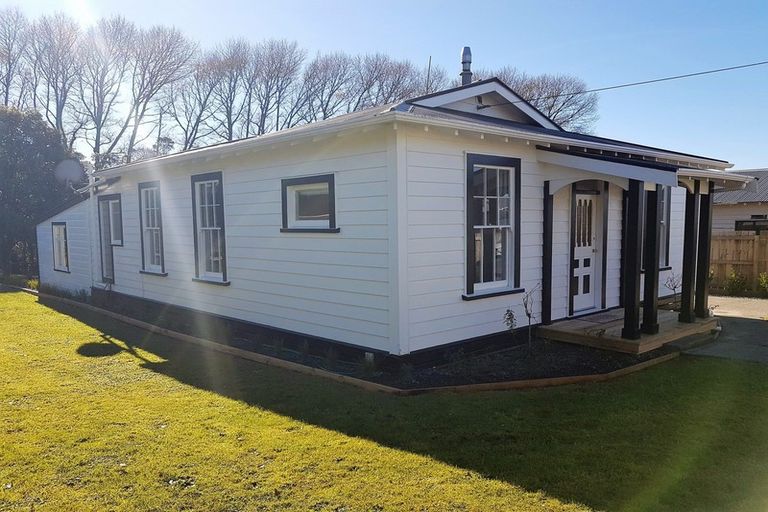 Photo of property in 6 Ford Street, Stratford, 4332