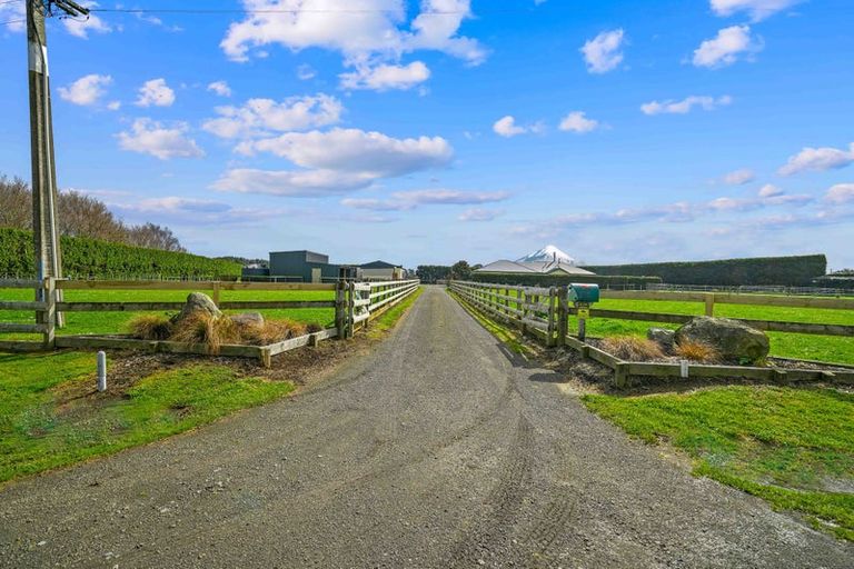 Photo of property in 295 Turuturu Road, Hawera, 4674