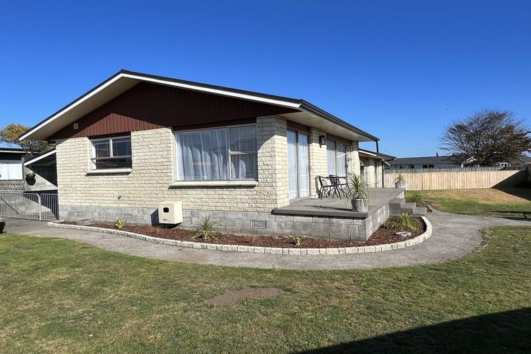 Photo of property in 2 Park Lane, Waitara, 4320