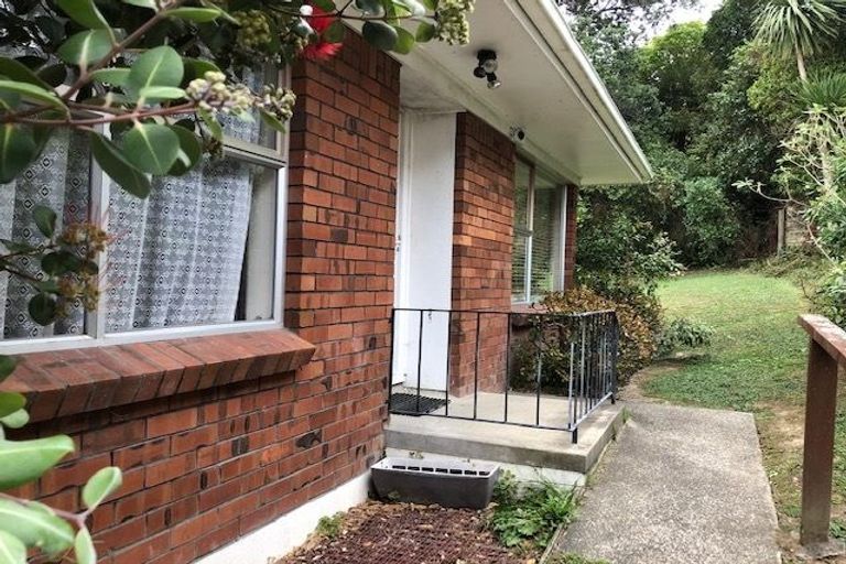 Photo of property in 2/19 Park Hill Road, Birkenhead, Auckland, 0626