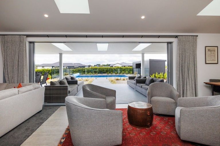 Photo of property in 12 Colquhoun Way, Kelvin Grove, Palmerston North, 4470