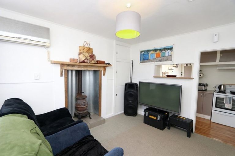 Photo of property in 81 Mcmurdo Street, Tinwald, Ashburton, 7700