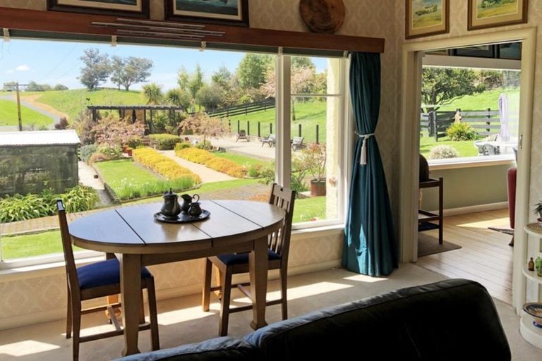 Photo of property in 23 School Road, Lower Moutere, Upper Moutere, 7175