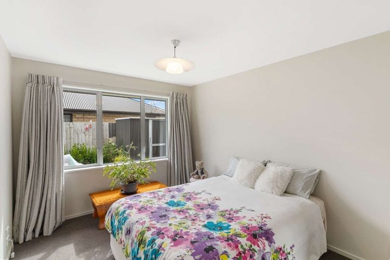 Photo of property in 17 Whincops Road, Halswell, Christchurch, 8025