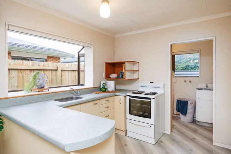 Photo of property in 5 Edgecombe Court, Roslyn, Palmerston North, 4414