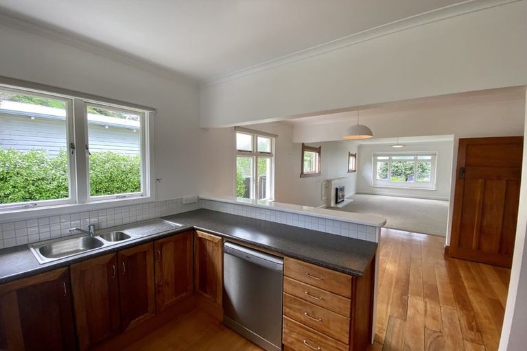 Photo of property in 8 Roach Street, Marewa, Napier, 4110