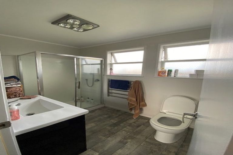 Photo of property in 143a Rowandale Avenue, Manurewa, Auckland, 2102