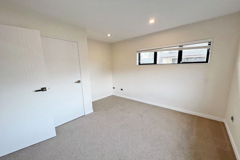 Photo of property in 115e Sturges Road, Henderson, Auckland, 0612