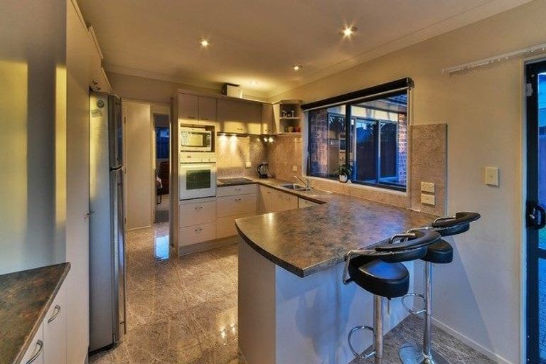 Photo of property in 51 Bellville Drive, Clendon Park, Auckland, 2103