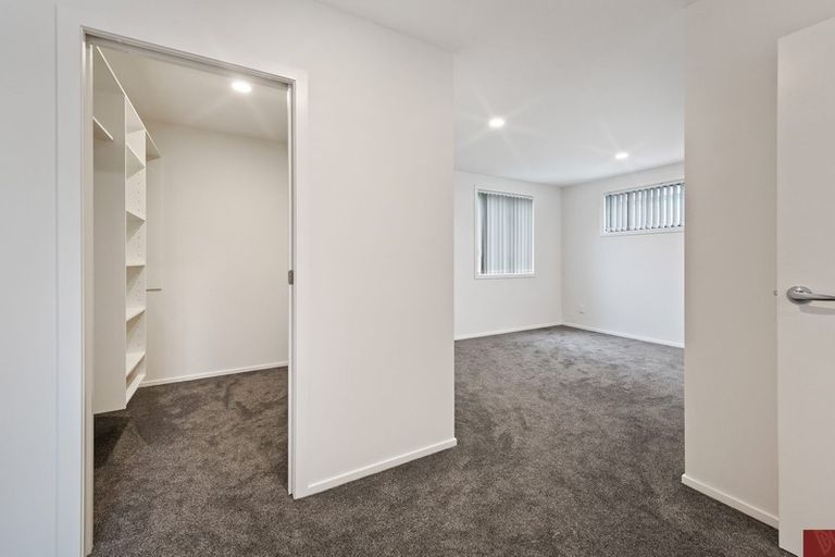 Photo of property in 9 Tapuwae Way, Mangere Bridge, Auckland, 2022